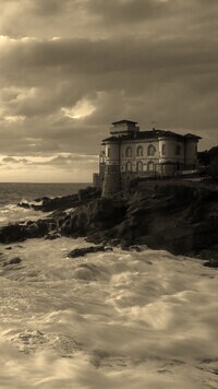 Sepia