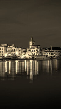 Sepia
