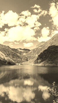 Sepia