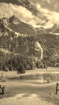 Sepia