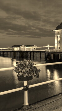Sepia