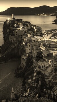Sepia