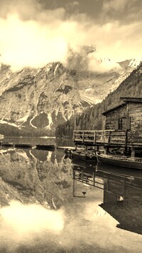 Sepia