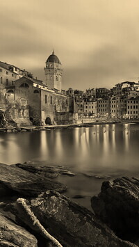 Sepia