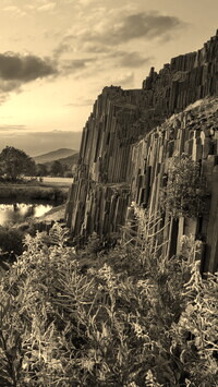 Sepia