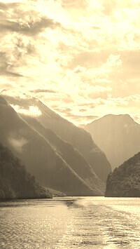 Sepia