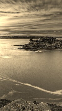 Sepia
