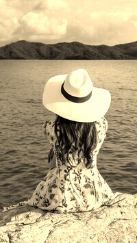 Sepia