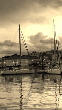 Sepia