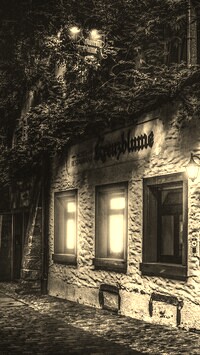 Sepia