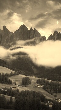 Sepia