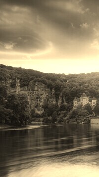 Sepia