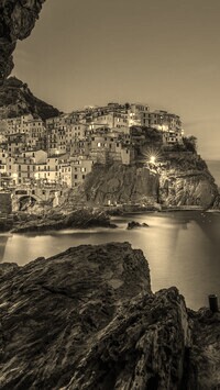 Sepia