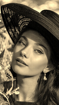 Sepia