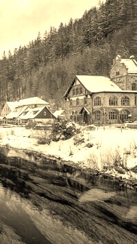 Sepia