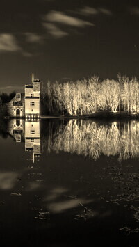 Sepia