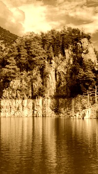Sepia
