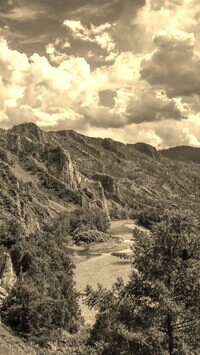 Sepia