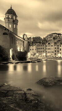 Sepia