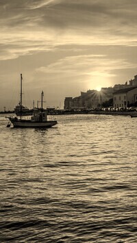 Sepia