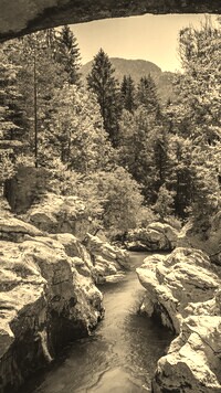 Sepia