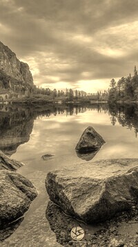 Sepia