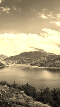 Sepia