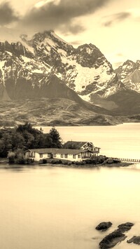 Sepia