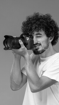 Szary