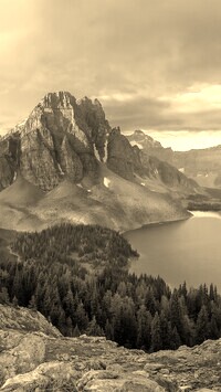 Sepia