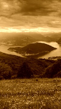Sepia