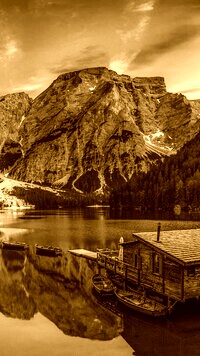 Sepia