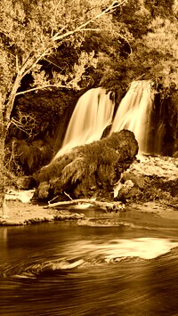 Sepia