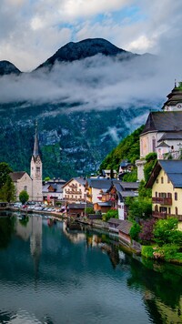 Alpy Salzburskie i jezioro Hallstattersee