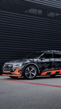 Audi e-Tron S