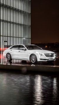 Biały Cadillac CT6