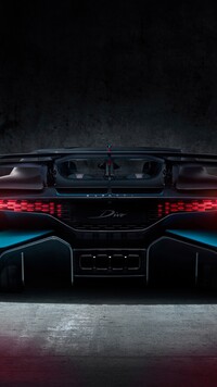 Bugatti Divo tyłem