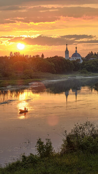Cerkiew nad rzeką