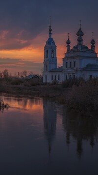 Cerkiew nad rzeką Ustya