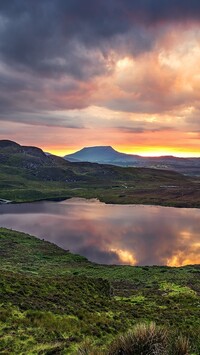 Chmury nad jeziorem Greenan Lough