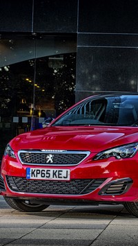 Czerwony Peugeot 308 GTi