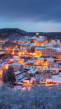Czeskie miasto Loket zimową porą