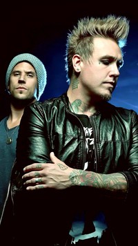 Członkowie zespołu Papa Roach