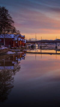 Domy nad rzeką Porvoonjoki