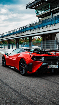 Ferrari 488 Pogea Racing