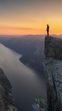 Fiord Lysefjorden w Norwegii