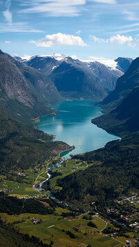 Fiord Nordfjord w Norwegii