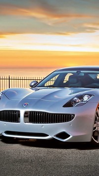 Fisker Karma z przodu