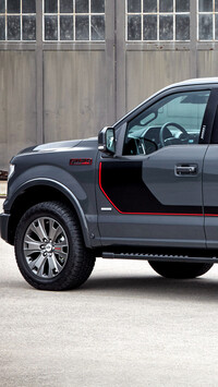 Ford F-150 Lariat bokiem