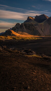 Góra Vestrahorn i plaża Stokksnes w Islandii